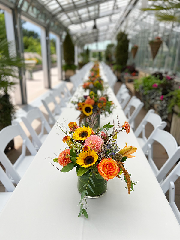 Countrypolitan floral design in Denver